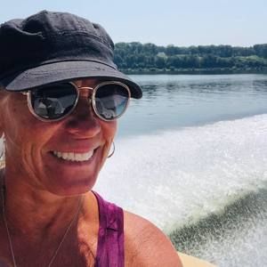 Meet your Posher, Michelle